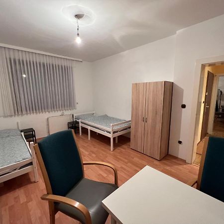 Duisburg Feelhome, Flughafen Nah,3-Schlafzimmer, Dusche Ebenerdig, Zentral, Wifi, Ground Floor Exterior photo
