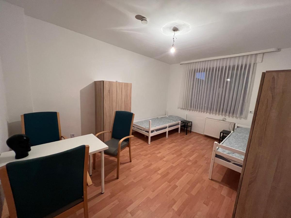 Duisburg Feelhome, Flughafen Nah,3-Schlafzimmer, Dusche Ebenerdig, Zentral, Wifi, Ground Floor Exterior photo